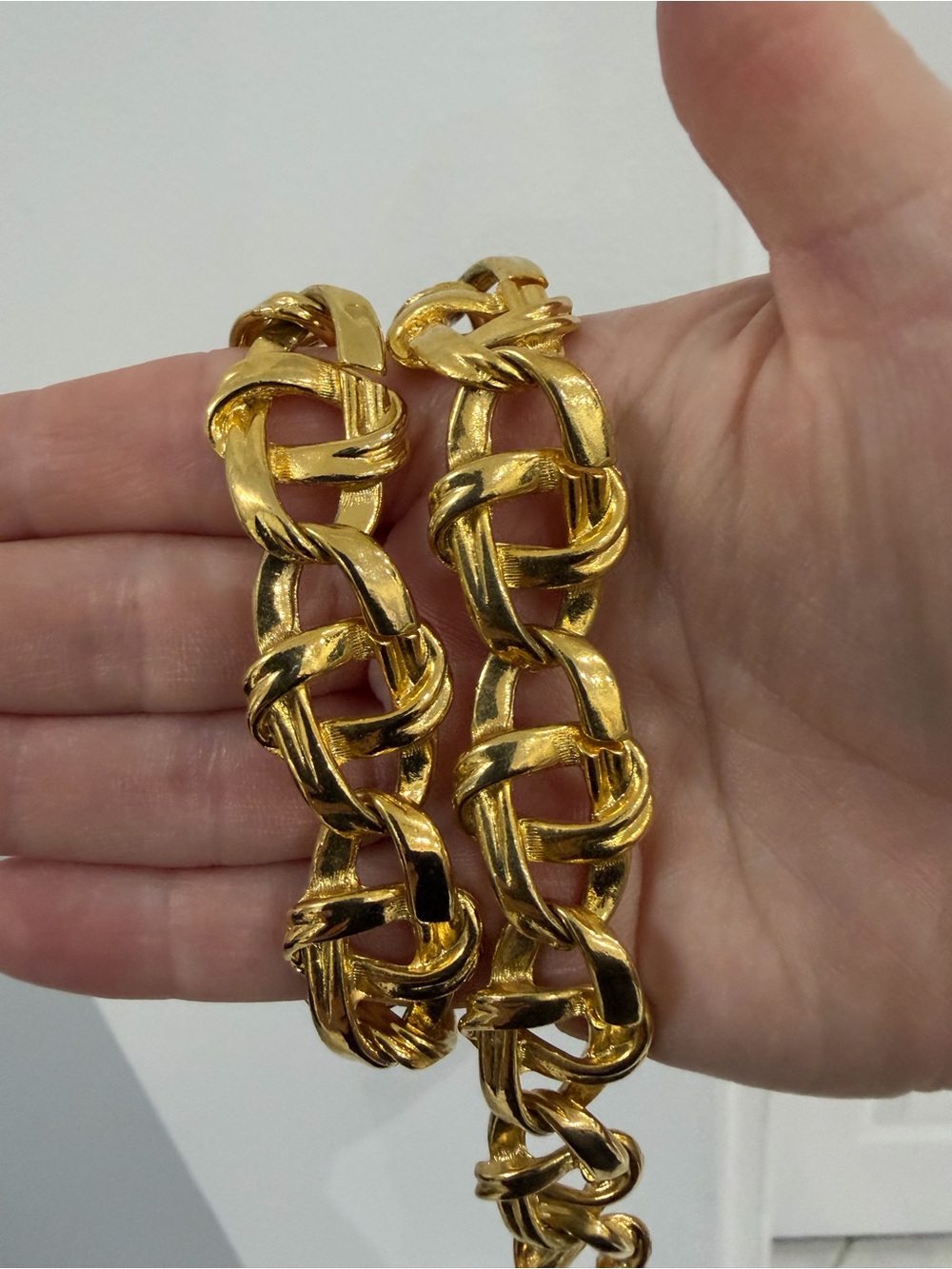 Vintage Gold Chunky KnotLink Necklace - Picture 4 of 9